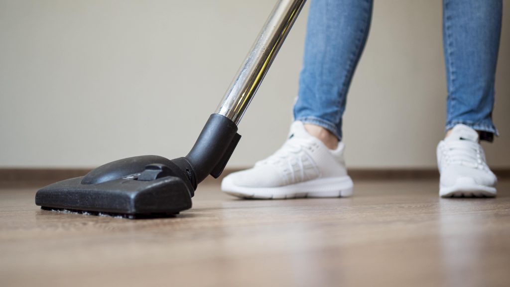 Steam Mop vs Regular Mop